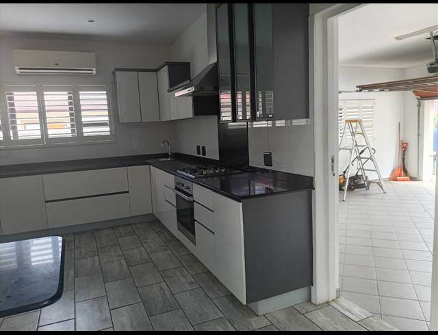 4 BEDROOM HOUSE TO LET IN IZINGA